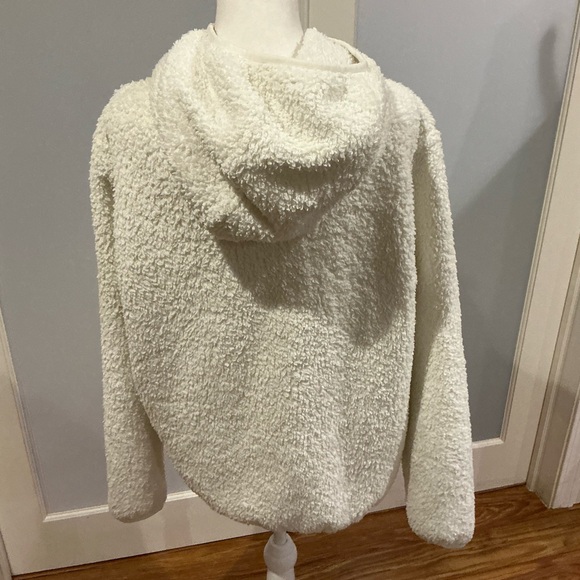 Patagonia Cream Teddy Jacket with Hood - Picture 3 of 4